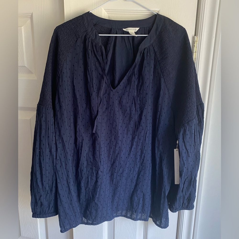 NWT Caslon Navy Textured Blouse cotton